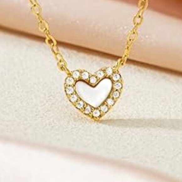 Neiman Marcus 14k Gold Plated White CZ Heart Necklace - Picture 4 of 4